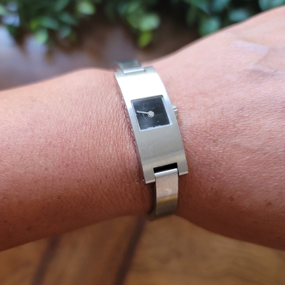 Watch - Picture 4 of 5